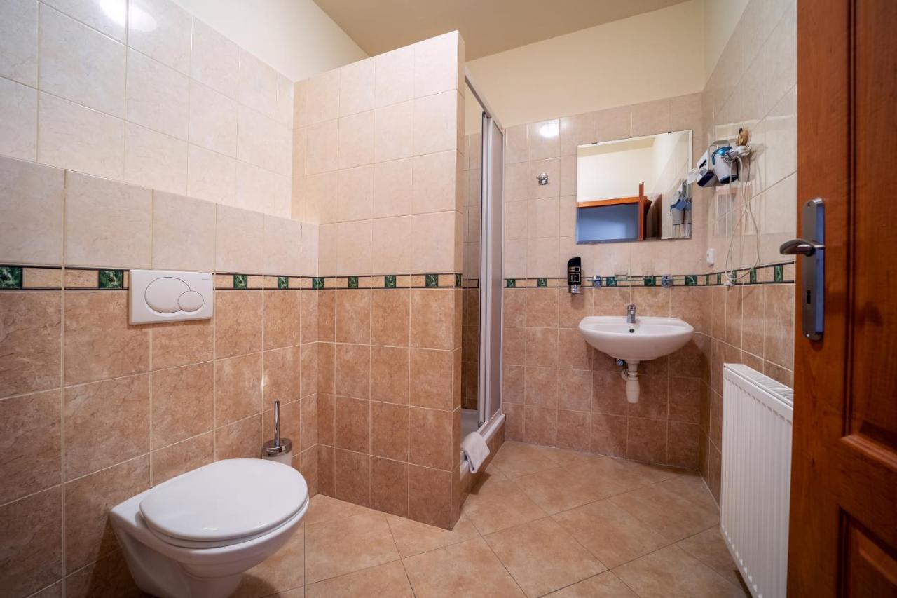 Kamenice Valnovka Wellness Hotel מראה חיצוני תמונה