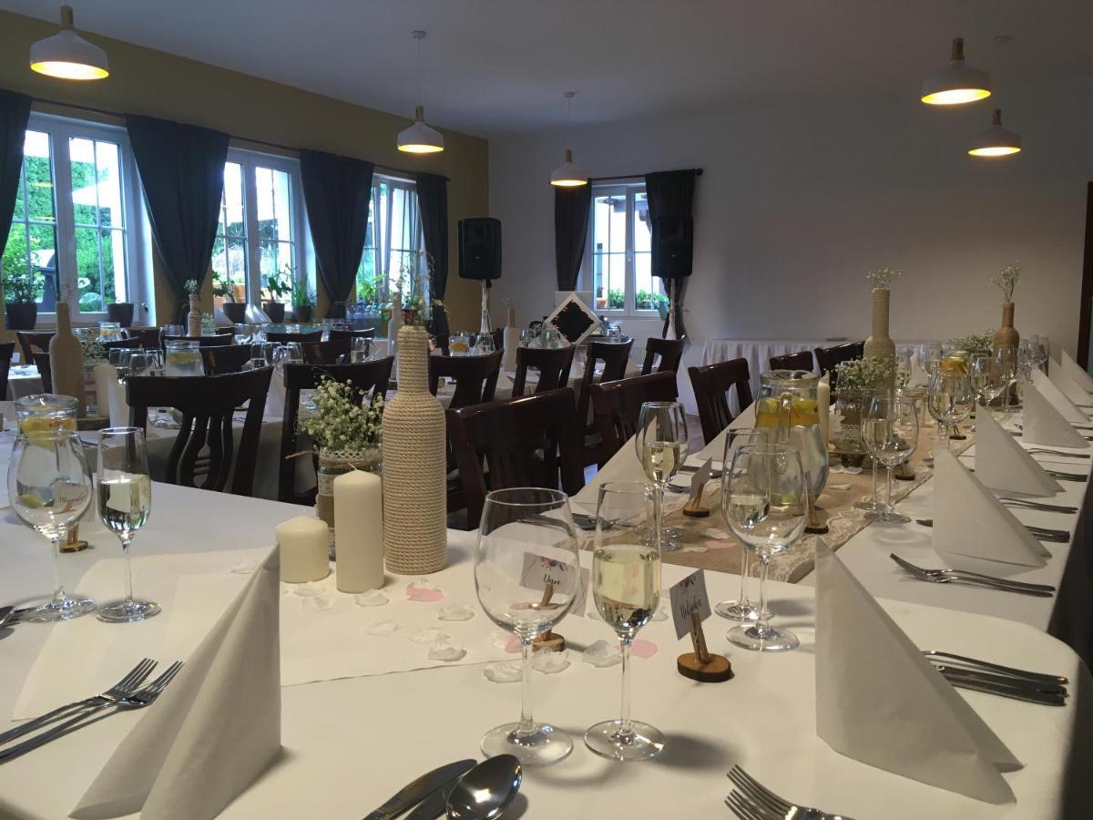 Kamenice Valnovka Wellness Hotel מראה חיצוני תמונה